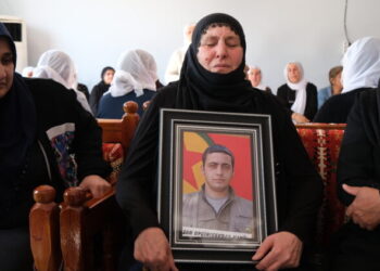 Tezîya Çekdar Hanî bi girseyî ameye zîyaretkerdene