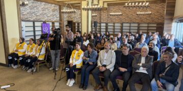 Bi panelê bal kişandin ser tedawiya nexweşiya penceşêrê