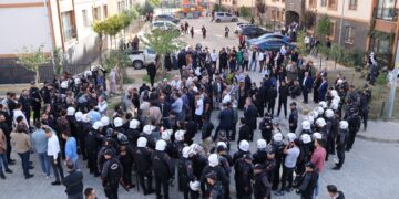 Waliyê Şirnexê serdana mala şînê asteng kir!