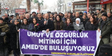Ji Serhedê banga mitîngê: Em ji bo çareseriya demokratîk û azadiyê bicivin