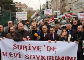 Elewiyên Ereb li ber Meclîsa Tirkiyê gotin: Bila komkujî bên rawestandin