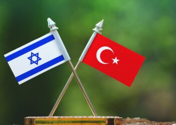 Rayedarên Îsraîlê: Tirkiye xetên sor derbas bike dê mûdaxile bê kirin