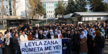 OHDa Amedê: Heqaretên li dijî Leyla Zana bi organezîkirî pêk tên
