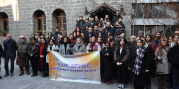Yekîtiya Hunermendên Kurd: Em ji bo hunera azad tev li mitîngê bibin