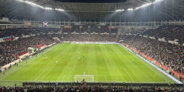 Maç diyarî Leyla Zana hate kirin: Amedspor bû lîder