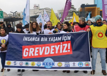 KESKa Wanê: Barê bacê danîne li ser milên me