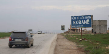 Haştaga ‘#Kobanê di bin dorpêçê de ye’ hat destpêkirin