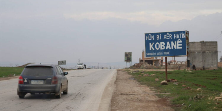 Haştaga ‘#Kobanê di bin dorpêçê de ye’ hat destpêkirin