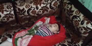 Pitikê 8 mehî yê di êrişa çeteyan de birîndar bûbû, jiyana xwe ji dest da