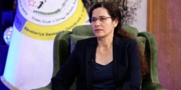 Îlham Ehmed: Şertê bingehîn ê diyalogê êriş rawestin