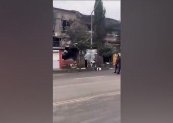 Dîmenên ku rejîma Îranê gel gulebaran dike hat weşandin