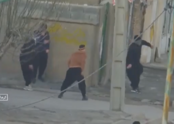 Ciwanên kurd li dijî rejîmê xweparastina rewa dikin