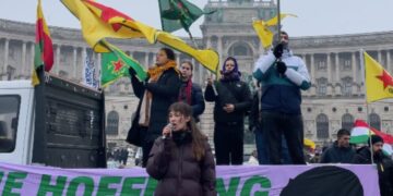 Karwana enternasyonal gihîşt Viyanayê