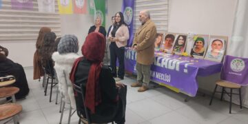 Jinên kurd ên ku li Silopyayê hatibûn qetilkirin li Manîsayê hatin bibîranîn