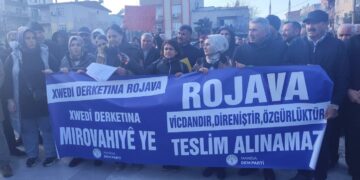 Êrişên li dijî Rojava li Manîsayê hatin şermezarkirin