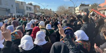 Bi hezaran Bakurî ji bo Rojava li Nisêbînê kom bûn