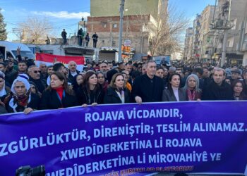 Tuncer Bakirhan: Em komkujiya li Rojava qebûl nakin  
