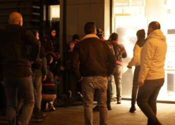 Li Îzmîrê 11 binçavkirî hatin berdan