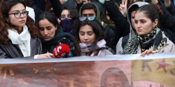 Xwendekarên Dîcleyê êrişên li ser taxên Kurdan şermezar kir