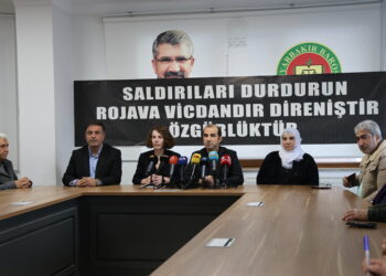 Ji Amedê bang kirin: Divê her kes bi ruhê Kobanê rabe ser pêyan