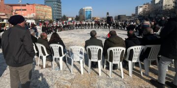 Nobeta ji bo Rojava: Em bi gelê xwe serbilind in