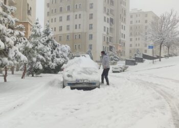 Li Êlihê berf bandora xwe zêde dike