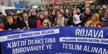 Karavana Gelan gihişt Pirsûsê: Em Apocî ne