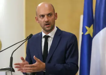 Barrot: Macron ji bo rawestandina êrişan navbeykariyê dike