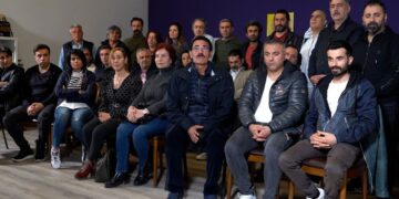 ‘Ganî hunermendî seba Rojava û Rojhelat çalak bibê û pêşengî bikerê’