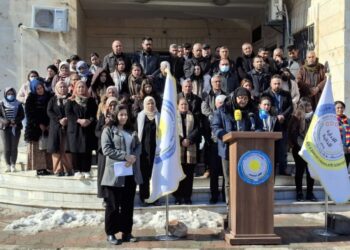 Mizakere didomin Rêveberiya Xweser di mafên Kurdan de bi israr e
