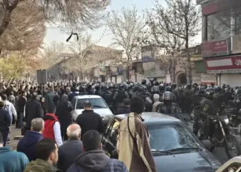 Wezîrê Îranê Abbas Araghchi: Tehran ji şer û muzakereyê re amade ye
