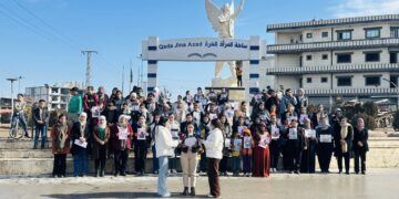 Jinên Kobanê bang li civaka navneteweyî kir: Êrişan rawestînin