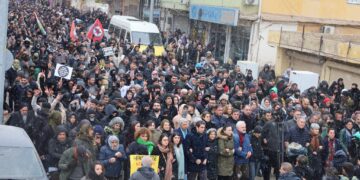 Pirsûs sibê ber bi sînorê Kobanê ve dimeşe
