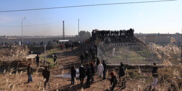 Li ser sînorê Bakur û Rojava wêneyên berxwedanê