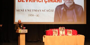 Ocalan, Aykol bi bîr anî: Her dem şoreşgerek mînak bû