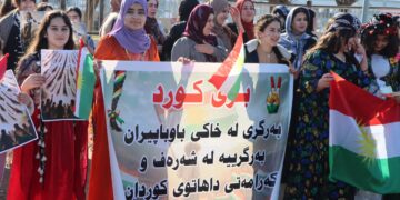 Li Ranyayê xwendevan û mamoste ji bo Rojava daketin qadan