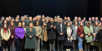 Hevşaredar û endamên meclîsan meaşên xwe bexşî Kobanê kirin