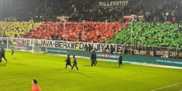 St Pauli: Hamburg ra heta Rojava Berxwedan Jiyan e!