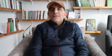 Hunermendên Kurd: Em ê bi stranên xwe bibin dengê Rojavayê