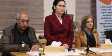 Îlham Ehmed: Divê gelê me li dijî lîstikan hişyar be