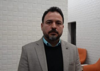 Temsîlkarê Rayberîya Xosere: Destek bidê Kobanî wa dorpêç wedarîyo