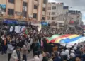 Durzî bi meşeke girseyî azadiya xwe xwestin