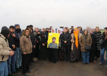 Bi girseyî serdana şîna şervanê YPGê Delîl Elktamiş hate kirin