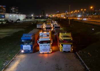Alîkariya bakurê Kurdistanê gihîşt Kobanê