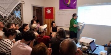 Şoreşa Rojava li cîhanê deng vedide