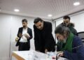Rênas Jiyan bi helbestên xwe roja ziman pîroz kir