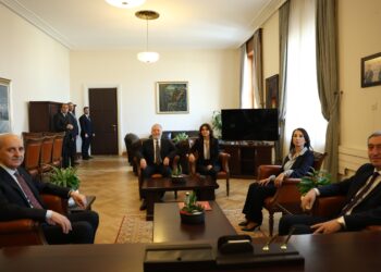 Hevdîtina Numan Kurtulmuş û Hevserokên DEM Partiyê destpêkir
