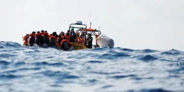 Îzmîr de bota koçberan binawe bîye