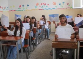 Kobanî de rîyê dorpêçî ra 72 hezar wendekarî perwerde ra bêpar mendê