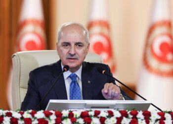 Numan Kurtulmuş: Rapor dê li ser 7 xalan pêk were
